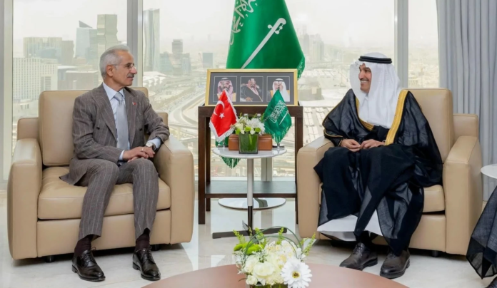 التعاون اللوجستي بين السعودية وتركيا: آفاق جديدة للنقل