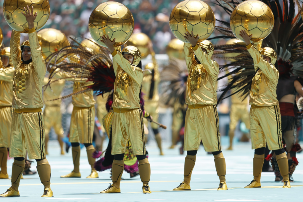 حفل افتتاح كأس العالم 2026: شاكيرا وبورنا بوي يشعلان أزتيكا