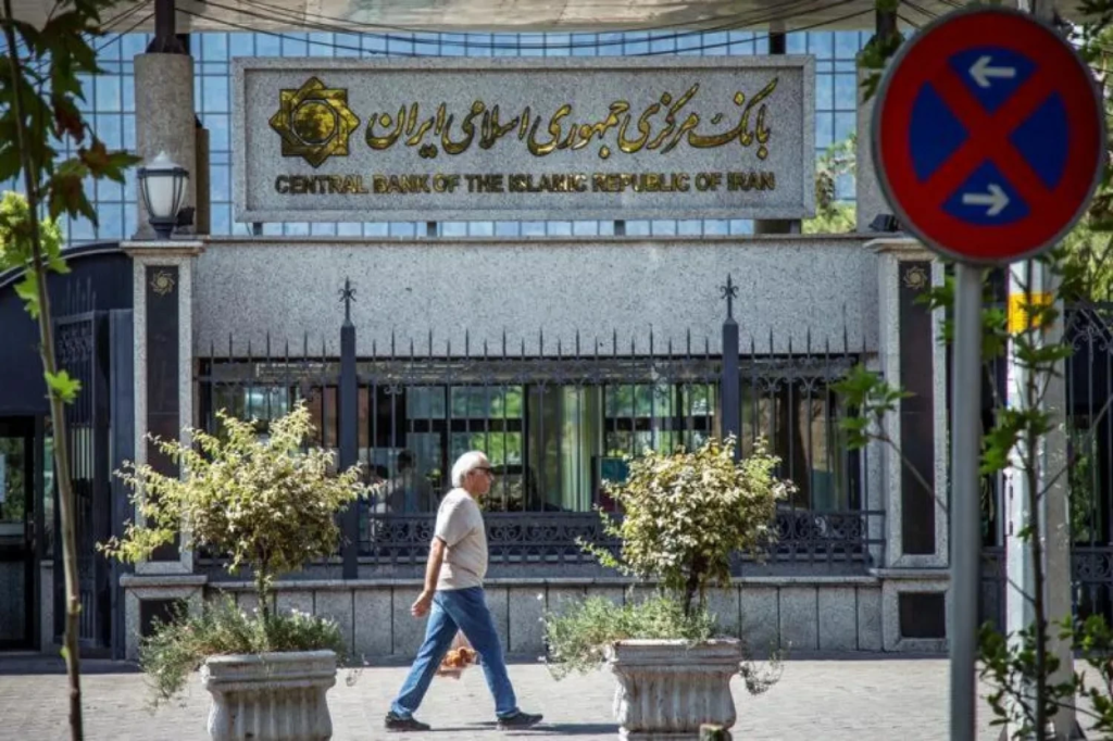 هجوم سيبراني على البنوك الإيرانية يربك إيران قبل الاتفاق