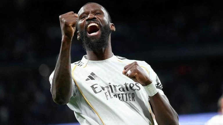 تجديد عقد روديغر مع ريال مدريد رسمياً حتى 2027