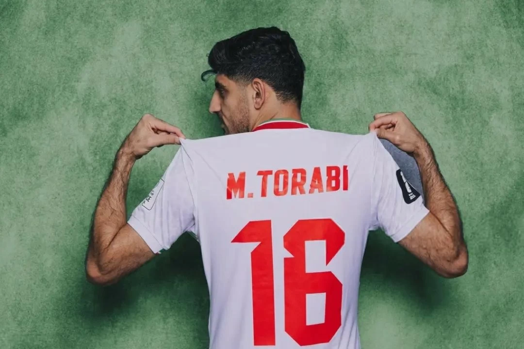 أزمة المنتخب الإيراني في المونديال: ترحيل نجم الفريق