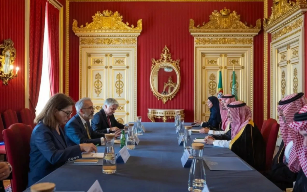 مباحثات وزير الخارجية السعودي في البرتغال لتعزيز الاستقرار