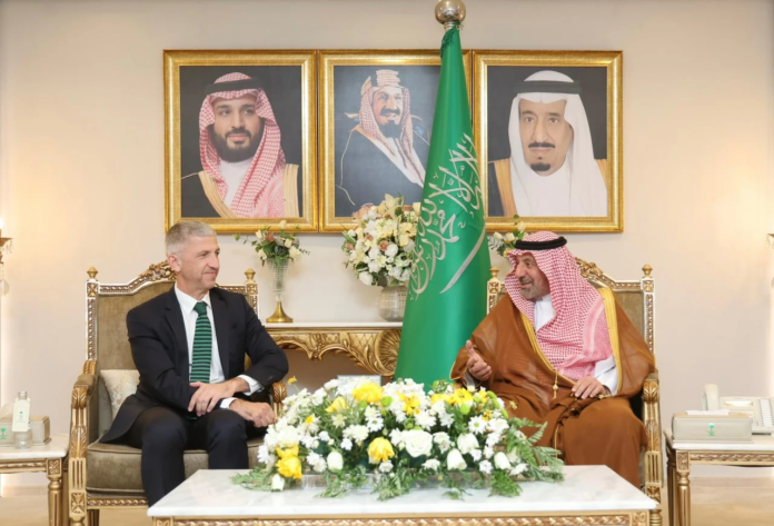 أمير نجران يستقبل سفير قبرص لبحث سبل التعاون المشترك