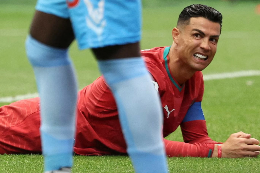 رسالة كريستيانو رونالدو بعد تعادل منتخب البرتغال الصادم