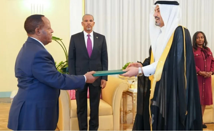 السفير السعودي في إثيوبيا يقدم أوراق اعتماده للرئيس