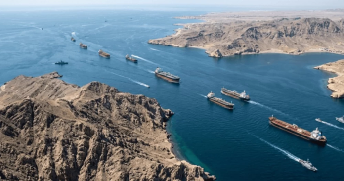 انفراجة في مضيق هرمز: عبور 5 ملايين برميل نفط للأسواق