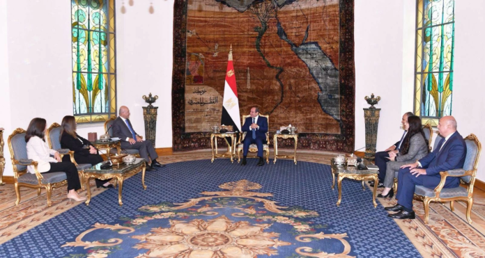 قضية اللاجئين في مصر: السيسي يطالب بتفعيل تقاسم الأعباء