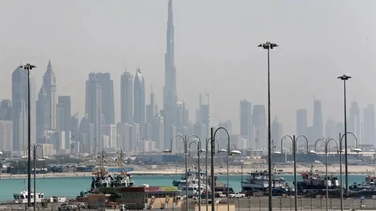 حقيقة إرسال إنذار بتهديد صاروخي في الإمارات بسبب عطل فني