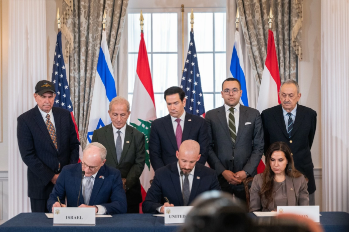اتفاق الإطار بين لبنان وإسرائيل: ترحيب عربي وتحذير