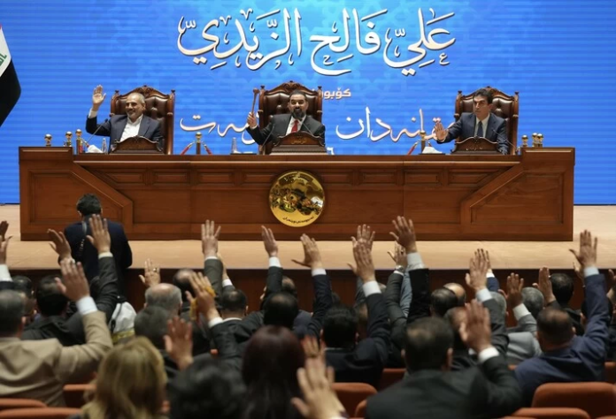 اعتقال مسؤولين عراقيين بتهمة الفساد: تفاصيل الإطاحة بـ 17 نائباً