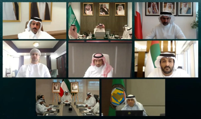 كيف يسهم ماجد القصبي في تعزيز التكامل الخليجي الاقتصادي؟