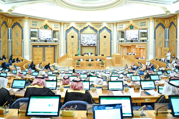قرارات مجلس الشورى: خطط تطوير البيئة والتعليم والتأمين