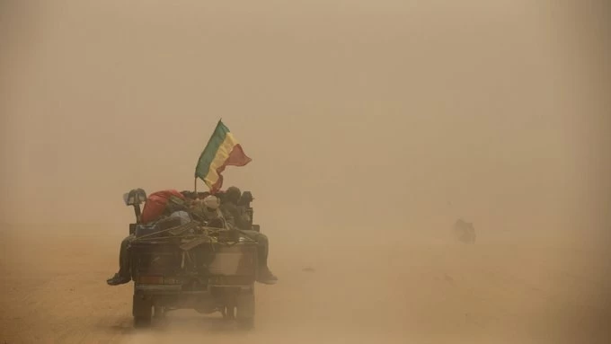هجمات منسقة في مالي تستهدف مواقع عسكرية وسجناً حيوياً