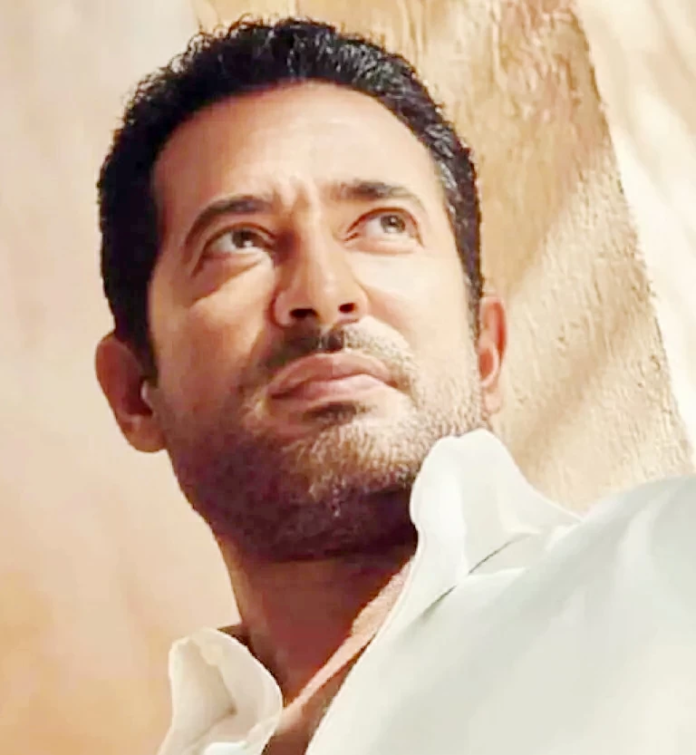 فيلم خلي بالك من نفسك: عمرو سعد ضيف شرف مع السقا وياسمين