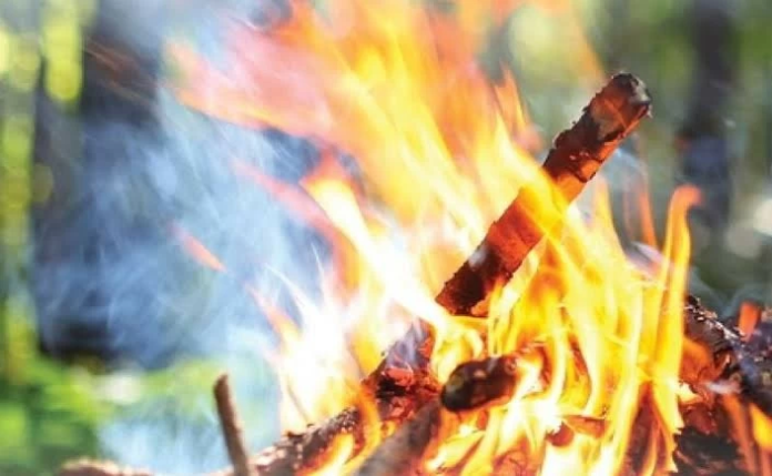 إشعال النار في المواقع المخصصة: تحذير هام من الدفاع المدني
