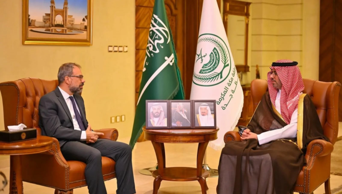محافظ جدة يستقبل القنصل الإيطالي بمناسبة انتهاء عمله