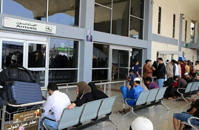 إعادة فتح الأجواء اليمنية واستئناف حركة الطيران بالكامل