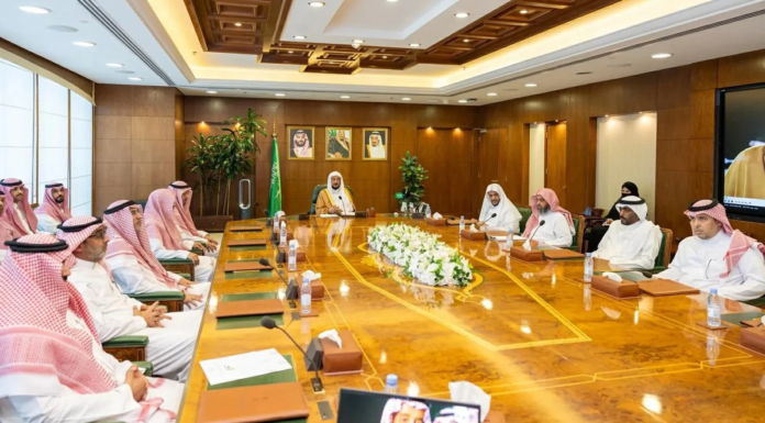 آل الشيخ يكرم لجان وزارة الشؤون الإسلامية في موسم حج 1447هـ