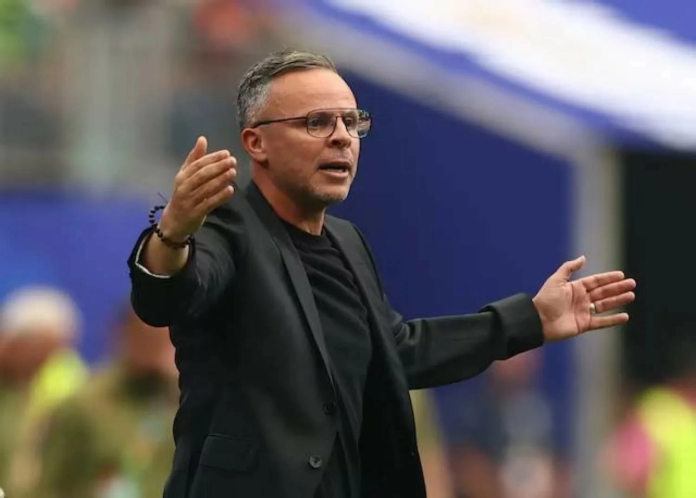 تجديد الثقة في محمد وهبي مدرباً للمنتخب المغربي رسمياً