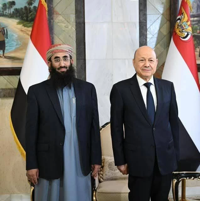 معركة استعادة الدولة: وزير الأوقاف اليمني يوجه الخطباء