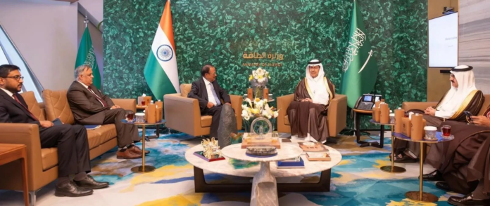 التعاون المشترك بين السعودية والهند: مباحثات الطاقة بالرياض