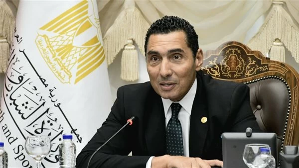 وزير الرياضة المصري يفتح تحقيقاً عاجلاً في واقعة الاتحاد