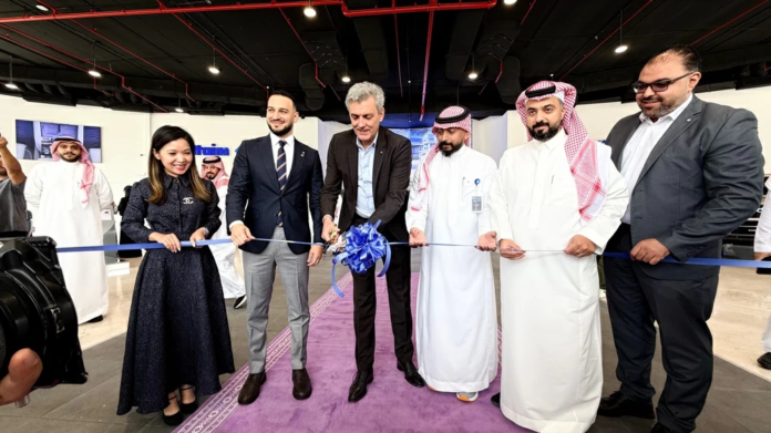 إطلاق سيارات دينزا في السعودية: الفطيم تفتتح صالات عرض جديدة
