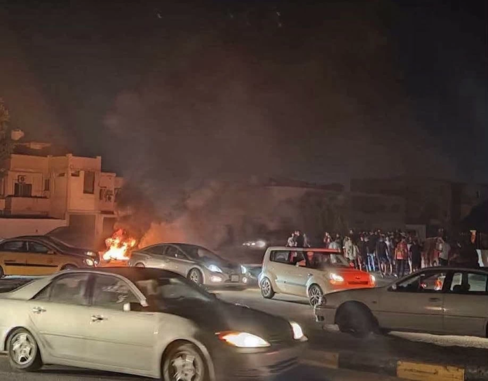 العصيان المدني في طرابلس يشل المؤسسات ويحاصر الدبيبة