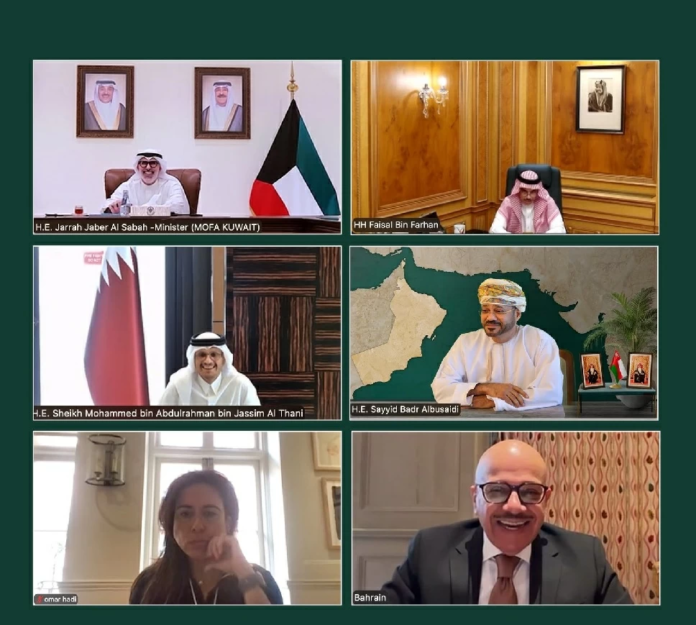 وزراء خارجية الخليج يطالبون بخفض التوترات وحماية الملاحة