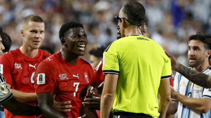 حقيقة خطأ طرد بريل إمبولو في كأس العالم بقرار من إيفاب