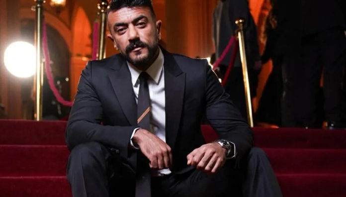أحمد العوضي يرد على معجبة حلمت بالزواج منه وضربها