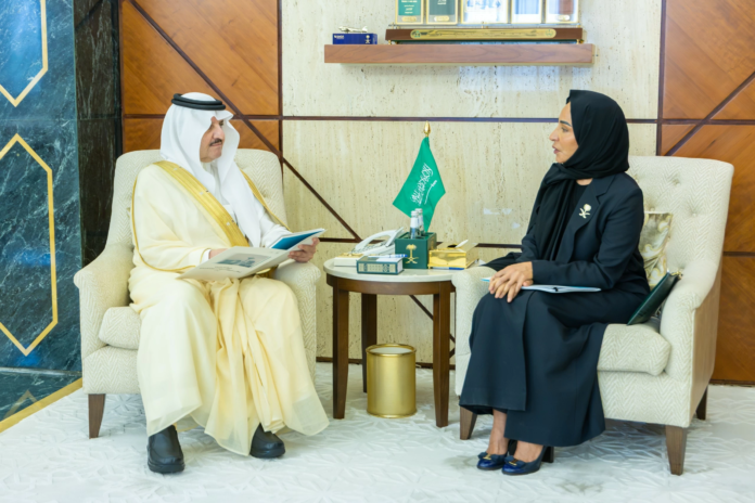 أمير الشرقية يدعم المسؤولية الاجتماعية بالمنطقة الشرقية