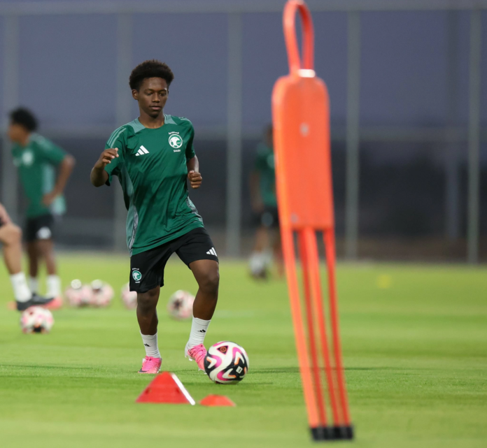المنتخب السعودي للناشئين يبدأ معسكر الطائف لمونديال 2026