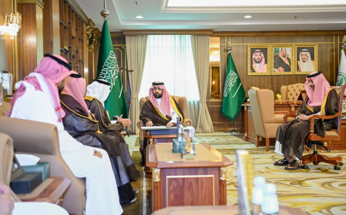 جاهزية أمانة جازان لموسم الأمطار: أمير المنطقة يتابع الاستعدادات