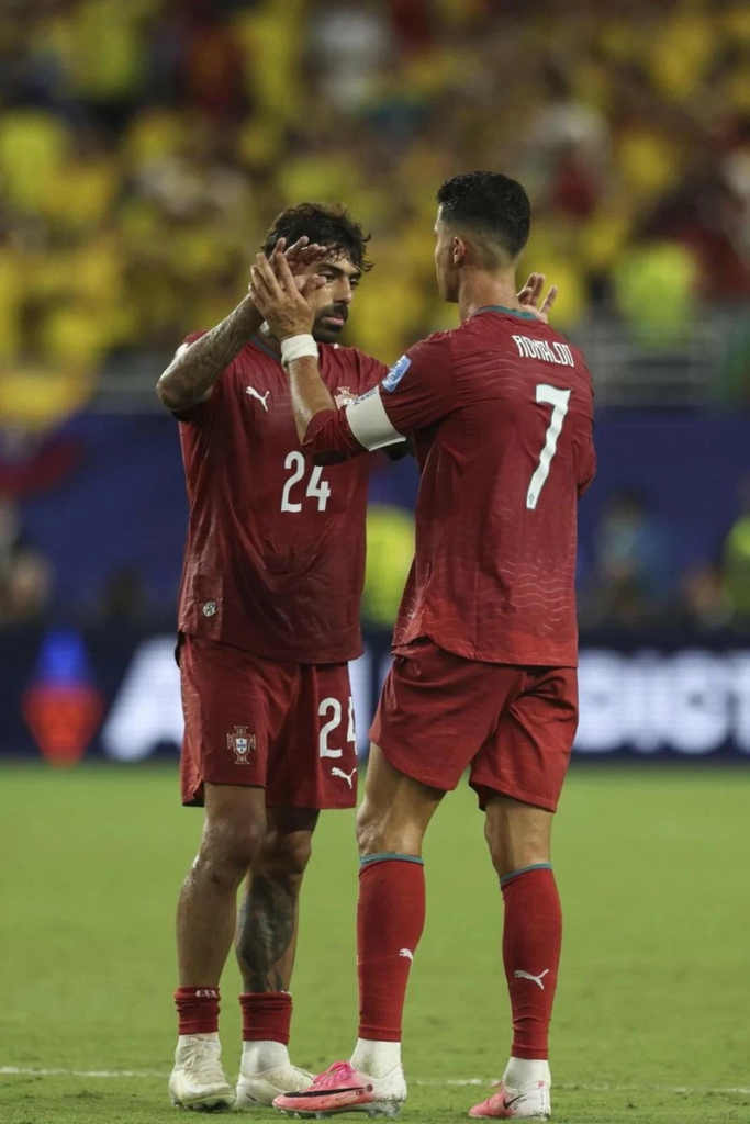 سامو كوستا لاعب النصر الجديد يفتتح ميركاتو العالمي