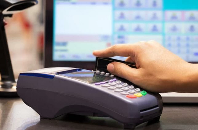 إنفاق المستهلكين في السعودية يرتفع إلى 130 مليار ريال