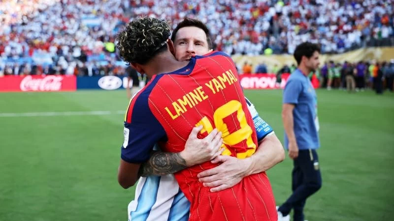 تفاصيل تبرع ليونيل ميسي بمبلغ 80 ألف يورو لإسبانيا