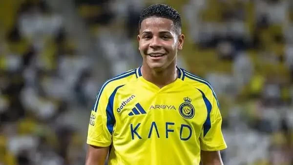 النصر يوافق على إعارة ويسلي تيكسيرا إلى كروزيرو