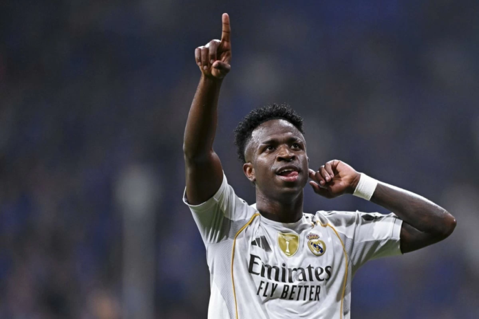 ريال مدريد يمدد عقد فينيسيوس جونيور حتى 2032