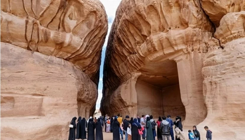 قطاع السفر والسياحة.. السعودية تقود التعافي بالشرق الأوسط